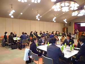 ２月例会「伊勢の風ミニ会議」（写真1）