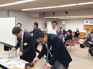 ４月例会「脳トレ・頭の体操」（写真1）